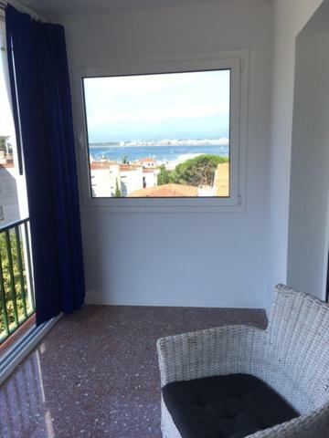 Bel Appartement Vue Mer Rosas Exteriör bild